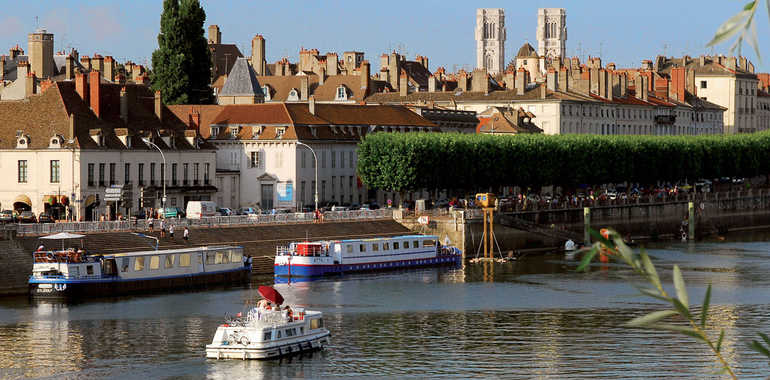 CHALON SUR SAONE FRANCIA CRUCEROS FLUVIALES RODANO CRUCEROS LYON CRUCEROS FLUVIALES SUR DE FRANCIA CRUCEROS EUROPA CRUCEROS RODANO RHONE CRUISES